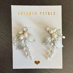 Silver plated Leaf Earrings